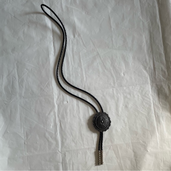 FG Pro Shop Other - 🤠 Handmade Classical Stamped Novajo Totem Bolo Tie - Western Cowboy Style! 🐎